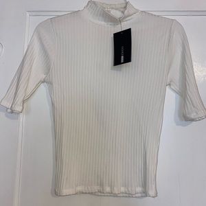 White, ribbed, short sleeve turtle neck! NWT